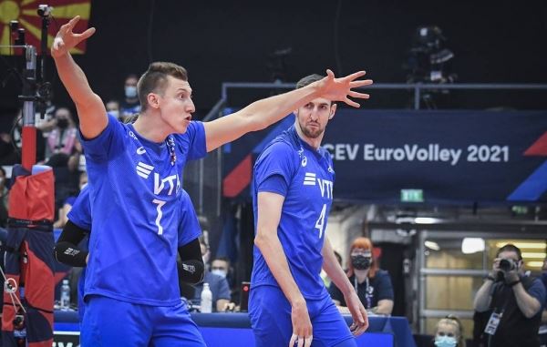 Российские волейболисты одержали первую победу на чемпионате Европы